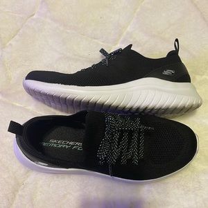 Skechers Memory Foam Sneakers!